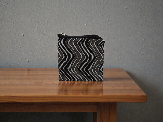 Chevron Black Groove Coin Purse