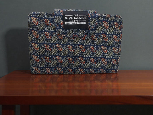 The Zareen 6-Pocket Clutch Pouch