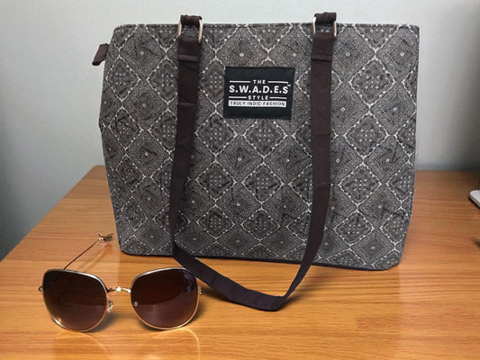 Satiné Gray Radiance 3-Compartment Cabas